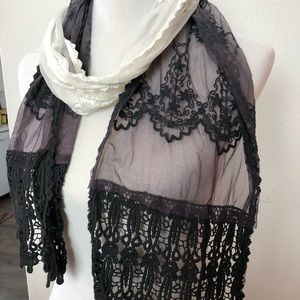 Woman’s scarf